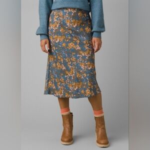 NWT Prana Puffect Midi Skirt | Blue and Yellow Wildflowers